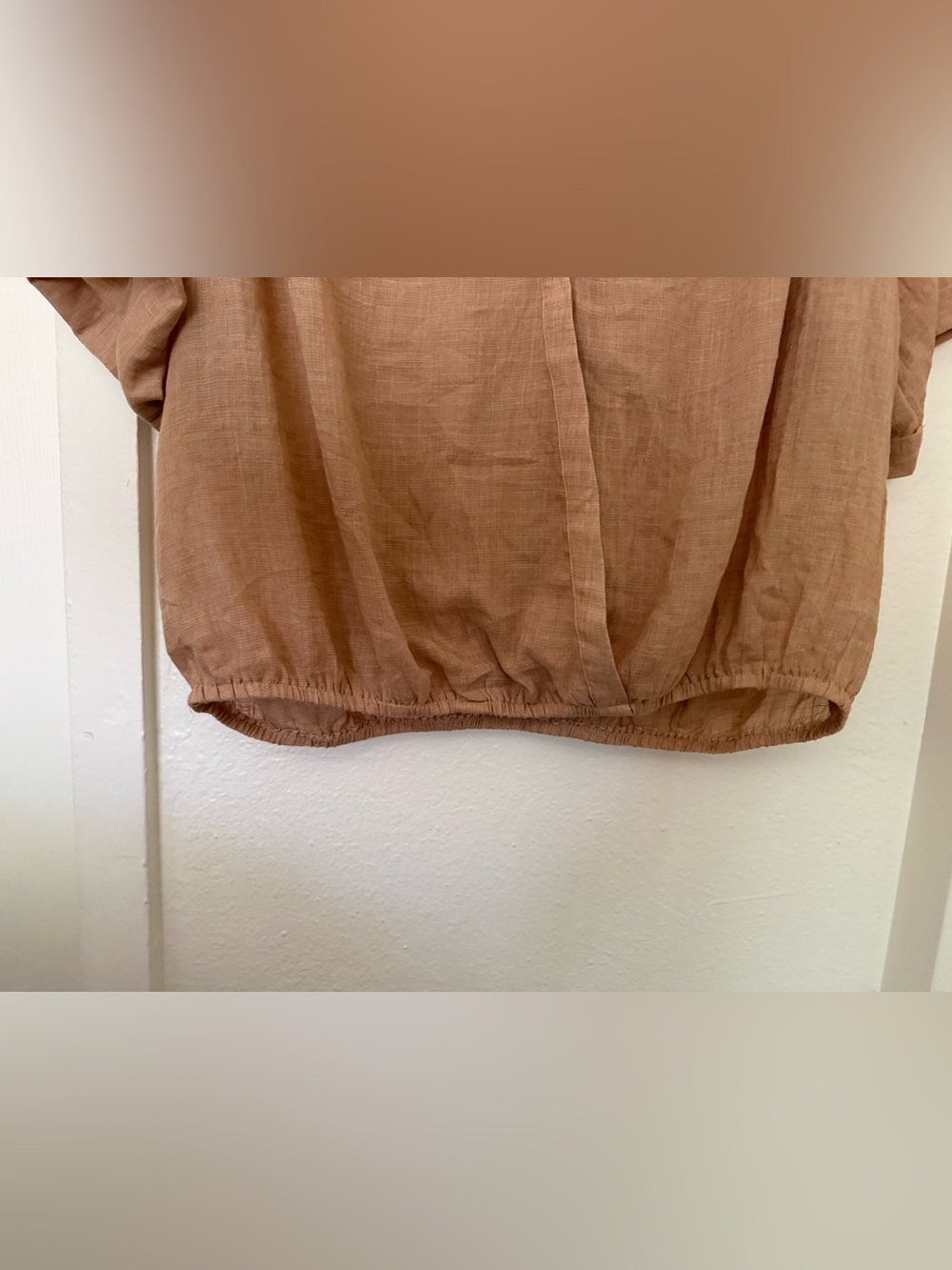Lily Star Women's Brown Shirt. Size 1X Neck V with an elastic band at the bottom - Picture 5 of 10